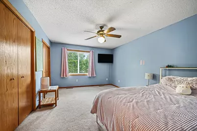 1106 Crystal Place W, Chaska, MN 55318 - Photo 16