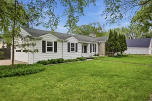 615 10th Ave S, Fargo,  58103 - Photo 2