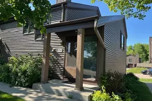 112731 Hundertmark Rd, Chaska, MN 55318 - Photo 2