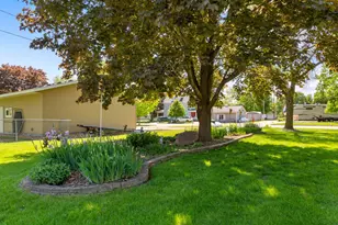 580 6th St, Lafayette, MN 56054 - Photo 32