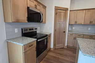 911 Three Lakes Ct, Madison Lake, MN 56063 - Photo 6