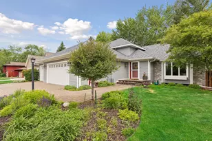 1705 Laurel Ave, Hudson, WI 54016 - Photo 2