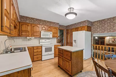 1705 Laurel Avenue, Hudson, WI 54016 - Photo 16