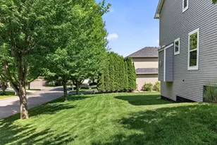 3401 Mulberry Alcove, Woodbury, MN 55129 - Photo 4
