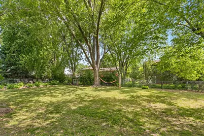 543 Westfield Lane, Vadnais Heights, MN 55127 - Photo 4