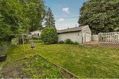 2412 25th Street NW, Rochester, MN 55901 - Photo 24