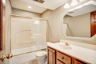 16760 N Manor Road, Eden Prairie, MN 55346 - Photo 32