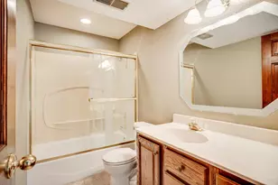 16760 N Manor Rd, Eden Prairie, MN 55346 - Photo 32