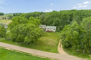 20334 A St, Le Center, MN 56057 - Photo 1