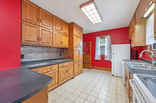 119 S Orient St, Fairmont, MN 56031 - Photo 8