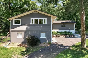 12020 Mayflower Cir, Hopkins, MN 55305 - Photo 52