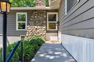 12020 Mayflower Cir, Hopkins, MN 55305 - Photo 6