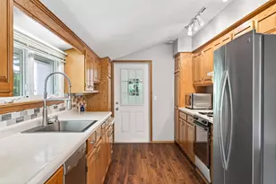 12020 Mayflower Cir, Hopkins, MN 55305 - Photo 22