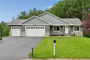 350 Blue Spruce Ln, Somerset, WI 54025 - Photo 1
