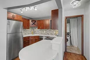 2030 Ridge Dr, Saint Louis Park, MN 55416 - Photo 8