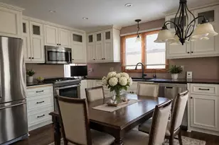 8213 Pleasant View Ct, Mounds View, MN 55112 - Photo 8