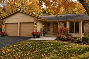 8213 Pleasant View Ct, Mounds View, MN 55112 - Photo 1