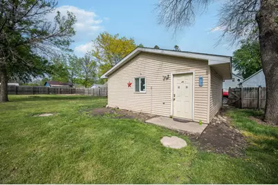 714 3rd Street N, Saint James, MN 56081 - Photo 6