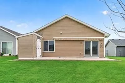 211 8th Avenue NE, Isanti, MN 55040 - Photo 2
