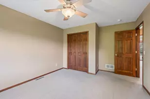 1046 Gusty Dr, Waconia, MN 55387 - Photo 38