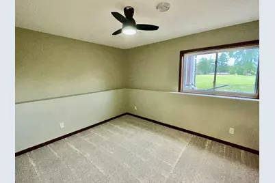 201 25th Street SW, Austin, MN 55912 - Photo 28