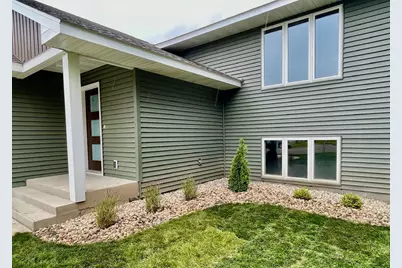 201 25th Street SW, Austin, MN 55912 - Photo 4