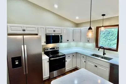 201 25th Street SW, Austin, MN 55912 - Photo 8