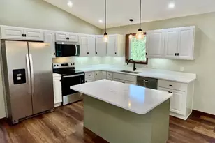 201 25th St SW, Austin, MN 55912 - Photo 6