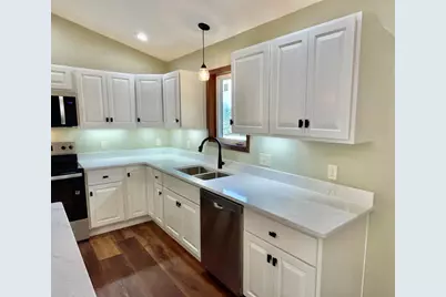 201 25th Street SW, Austin, MN 55912 - Photo 12