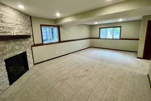 201 25th St SW, Austin, MN 55912 - Photo 26