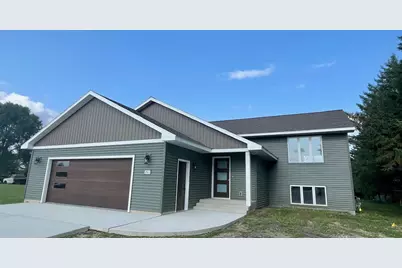 201 25th Street SW, Austin, MN 55912 - Photo 1