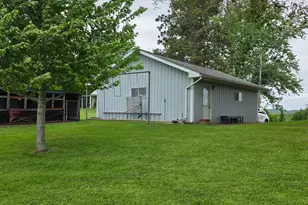 N17088 E Orchard Ln, Galesville, WI 54630 - Photo 8