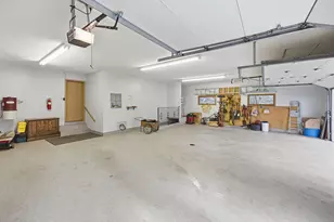 1360 Parkview Dr, Chaska, MN 55318 - Photo 26