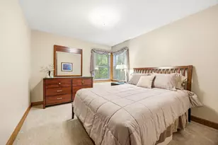 1360 Parkview Dr, Chaska, MN 55318 - Photo 14