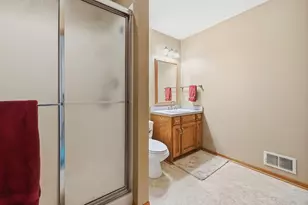 1360 Parkview Dr, Chaska, MN 55318 - Photo 16