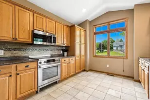 1908 Lake Dr, Northfield, MN 55057 - Photo 12