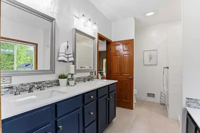 9655 Barton Trail, Inver Grove Heights, MN 55077 - Photo 18