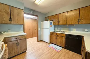 110 Velkommen St NE, Staples, MN 56479 - Photo 8