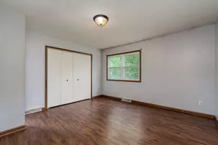 303 Broadway, Hanska, MN 56041 - Photo 18