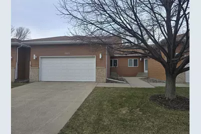 3323 W Prairiewood Drive S, Fargo,  58103 - Photo 1
