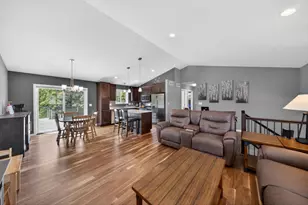 810 8 Ave SW, Pine Island, MN 55963 - Photo 10
