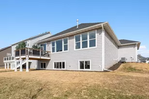 10811 40th St N, Lake Elmo, MN 55042 - Photo 22