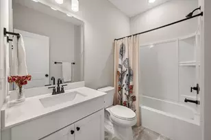 10811 40th St N, Lake Elmo, MN 55042 - Photo 14