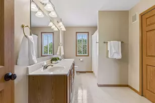3200 Juniper Cir, Woodbury, MN 55125 - Photo 22