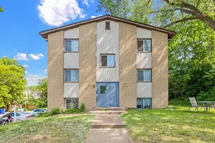 379 Cayuga St, Saint Paul, MN 55130 - Photo 1
