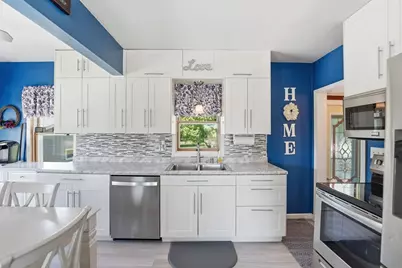 573 Stearns Avenue E, Eden Valley, MN 55329 - Photo 10