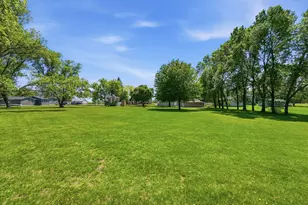 573 Stearns Ave E, Eden Valley, MN 55329 - Photo 4