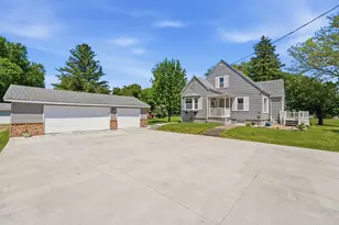 573 Stearns Ave E, Eden Valley, MN 55329 - Photo 2