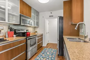 52 Groveland Terrace, Minneapolis, MN 55403 - Photo 4