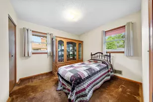 7049 Ewing Ave N, Brooklyn Center, MN 55429 - Photo 24